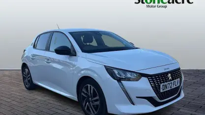 Used Peugeot 208 Active+ 75 HP (55 kW) 2023 White Hatchback