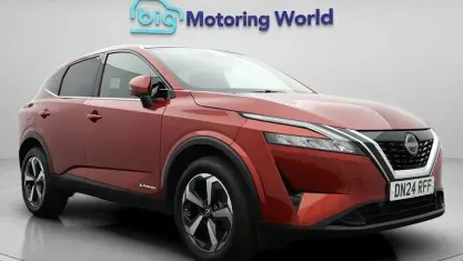 Used Nissan Qashqai N-Connecta 190 HP (139 kW) 2023 Red SUV