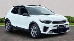 White Used 2022 Kia Stonic 4 SUV | £16,225 (Fair price)
