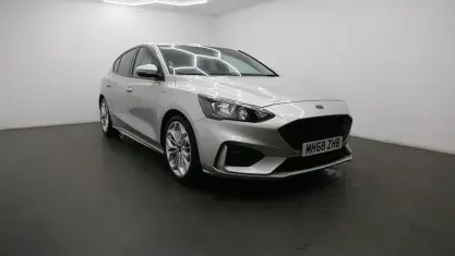 Used Ford Focus ST-Line X 125 HP (91 kW) 2019 Silver Hatchback