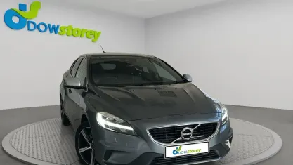 Used Volvo V40 R-Design 122 HP (89 kW) 2018 Grey Hatchback