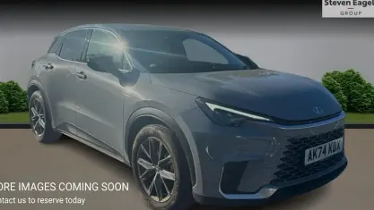Usado Lexus LBX 136 HP (100 kW) 2026 SUV