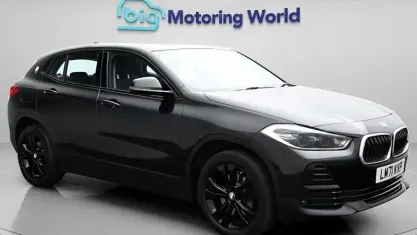 Begagnad BMW X2 Sport Line 178 HK (130 kW) 2022 Svart SUV