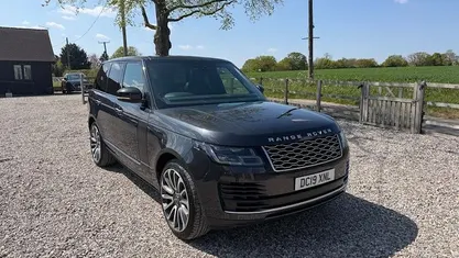 Begagnad Land Rover Range Rover Vogue SE 275 HK (202 kW) 2020 SUV