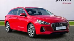 Red Used 2017 Hyundai i30 Premium Estate | £11,300 (Fair price)