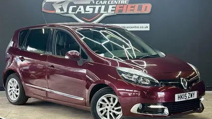 Used Renault Scénic III Dynamique 110 HP (80 kW) 2015 Red MPV