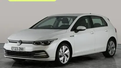 Used VW Golf VIII Style 150 HP (110 kW) 2023 White Hatchback