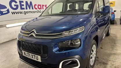 Used Citroën Berlingo Feel 102 HP (75 kW) 2023 MPV