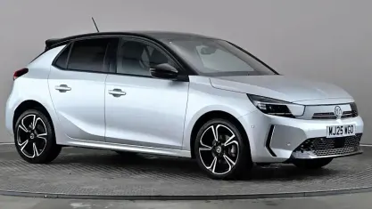 Begagnad Vauxhall Corsa GSe 101 HK (74 kW) 2025 Grå Halvkombi