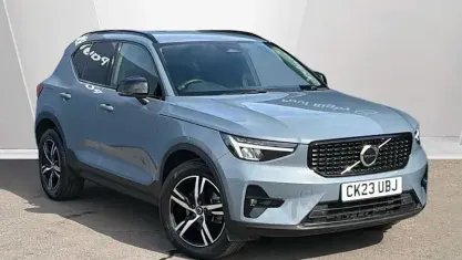 Usado Volvo XC40 Plus 163 HP (119 kW) 2026 SUV