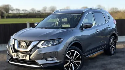 Used Nissan X-Trail Tekna 160 HP (117 kW) 2019 Grey SUV