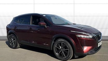 Begagnad Nissan Qashqai Tekna 190 HK (139 kW) 2023 Röd SUV
