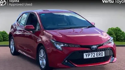 Used Toyota Corolla 122 HP (89 kW) 2022 Red Hatchback