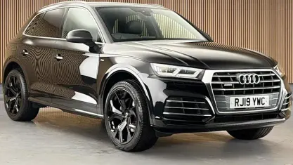 Used Audi Q5 S-Line 190 HP (139 kW) 2019 Mythos black metallic/mythos black metallic SUV