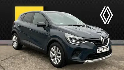 Used 2022 Renault Captur Iconic SUV | £12,185 (Fair price)