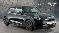 Black Used 2022 Mini Cooper Exclusive Hatchback | £17,839 (Fair price)