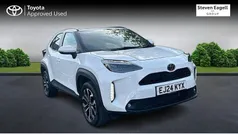 Used 2025 Toyota Yaris Hybrid Design Estate | £22,887 (Fair price)