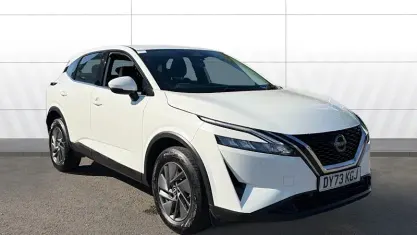 Used Nissan Qashqai Acenta Premium 158 HP (116 kW) 2023 White SUV