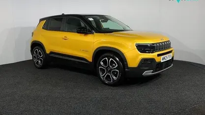 Used Jeep Avenger Summit 101 HP (74 kW) 2025 Yellow/black SUV