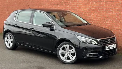 Used 2020 Peugeot 308 Allure Hatchback | £8,000 (Fair price)