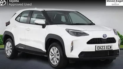 Used 2025 Toyota Yaris Hybrid Estate | £22,722 (Fair price)