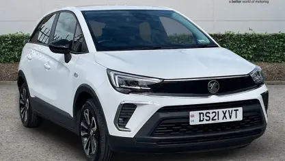 Used Vauxhall Crossland 83 HP (61 kW) 2021 White SUV