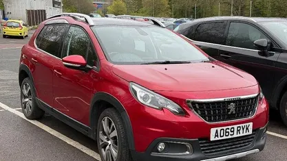 Used Peugeot 2008 Allure Premium 102 HP (75 kW) 2019 SUV