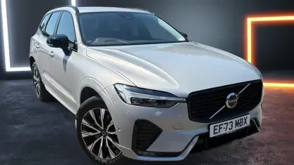 Used Volvo XC60 Plus 250 HP (183 kW) 2023 Silver SUV