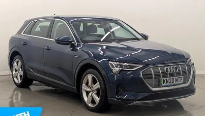 Used 2022 Audi e-tron Design SUV | £16,499 (Super price)