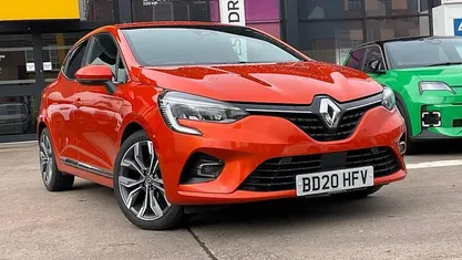 Used Renault Clio V Version S 101 HP (74 kW) 2020 Hatchback