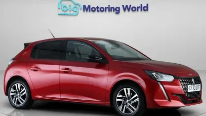 Used Peugeot 208 Allure+ 131 HP (96 kW) 2023 Red Hatchback