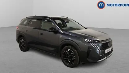 Usado Peugeot 5008 GTi 136 HP (100 kW) 2025 Cinzento SUV