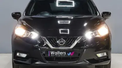 Used Nissan Micra N-Connecta 90 HP (66 kW) 2019 Black Hatchback