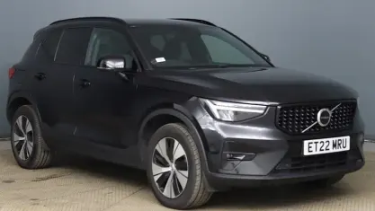 Used Volvo XC40 Plus 211 HP (155 kW) 2022 Black SUV