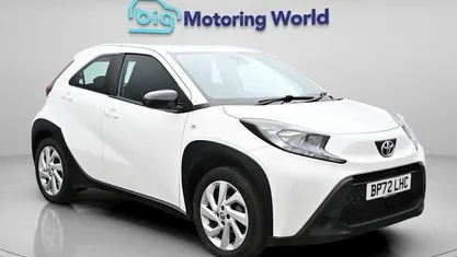 Used Toyota Aygo X PURE 72 HP (52 kW) 2025 SUV