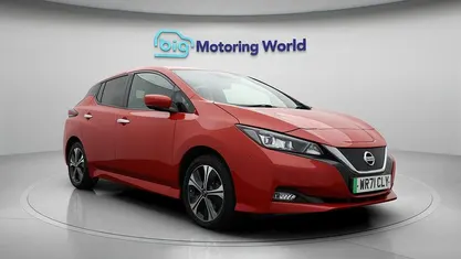 Used Nissan Leaf Tekna 160 kW (218 HP) 2021 Red Hatchback