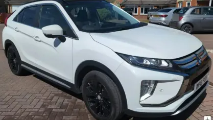 Używany Mitsubishi Eclipse 163 KM (119 kW) 2018 Biały Hatchback