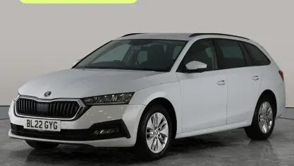 Used Skoda Octavia SE Technology 110 HP (80 kW) 2022 White Estate