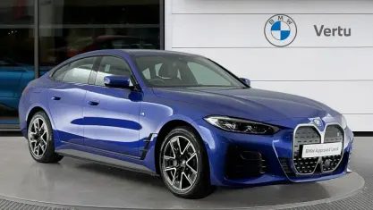 Used BMW i4 Comfort Edition 250 kW (340 HP) 2022 Portimao blue Sedan