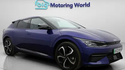 Begagnad Kia EV6 GT-Line S 167 kW (228 HK) 2023 Blå SUV