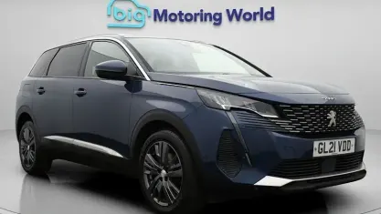 Second-hand Peugeot 5008 Allure 131 CP (96 kW) 2023 SUV