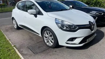 Used Renault Clio Dynamique 90 HP (66 kW) 2018 Hatchback