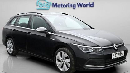 Używany VW Golf VIII Style 116 KM (85 kW) 2022 Czarny Kombi