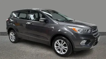 Used Ford Kuga Titanium 150 HP (110 kW) 2017 Grey SUV