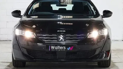 Used Peugeot 508 SW Allure 181 HP (133 kW) 2019 Black Estate