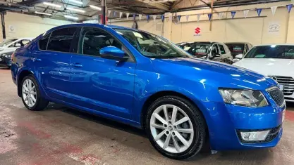 Used Skoda Octavia Elegance 140 HP (102 kW) 2013 Blue Hatchback