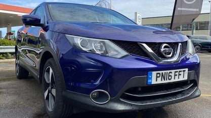 Używany Nissan Qashqai N-Connecta 116 KM (85 kW) 2016 Niebieski SUV