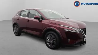 Used Nissan Qashqai Acenta Premium 140 HP (102 kW) 2023 Red SUV