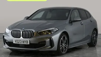 Begagnad BMW 118 M Sport 150 HK (110 kW) 2022 Halvkombi