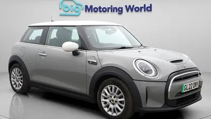 Used Mini Cooper Level 1 135 kW (184 HP) 2023 Hatchback